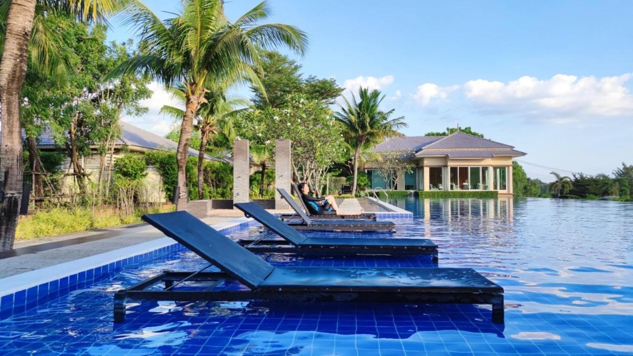 Family House @ Casa Seaside Rayong Villa Ban Chak Phai Exterior photo