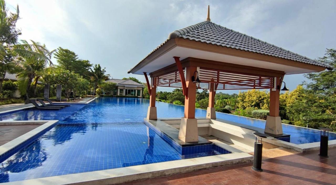 Family House @ Casa Seaside Rayong Villa Ban Chak Phai Exterior photo